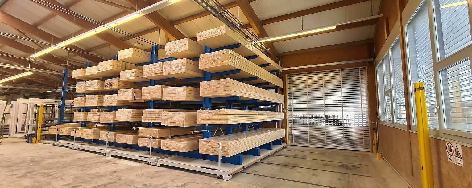 [Translate "Czech Republic"] Mobile cantilever racking