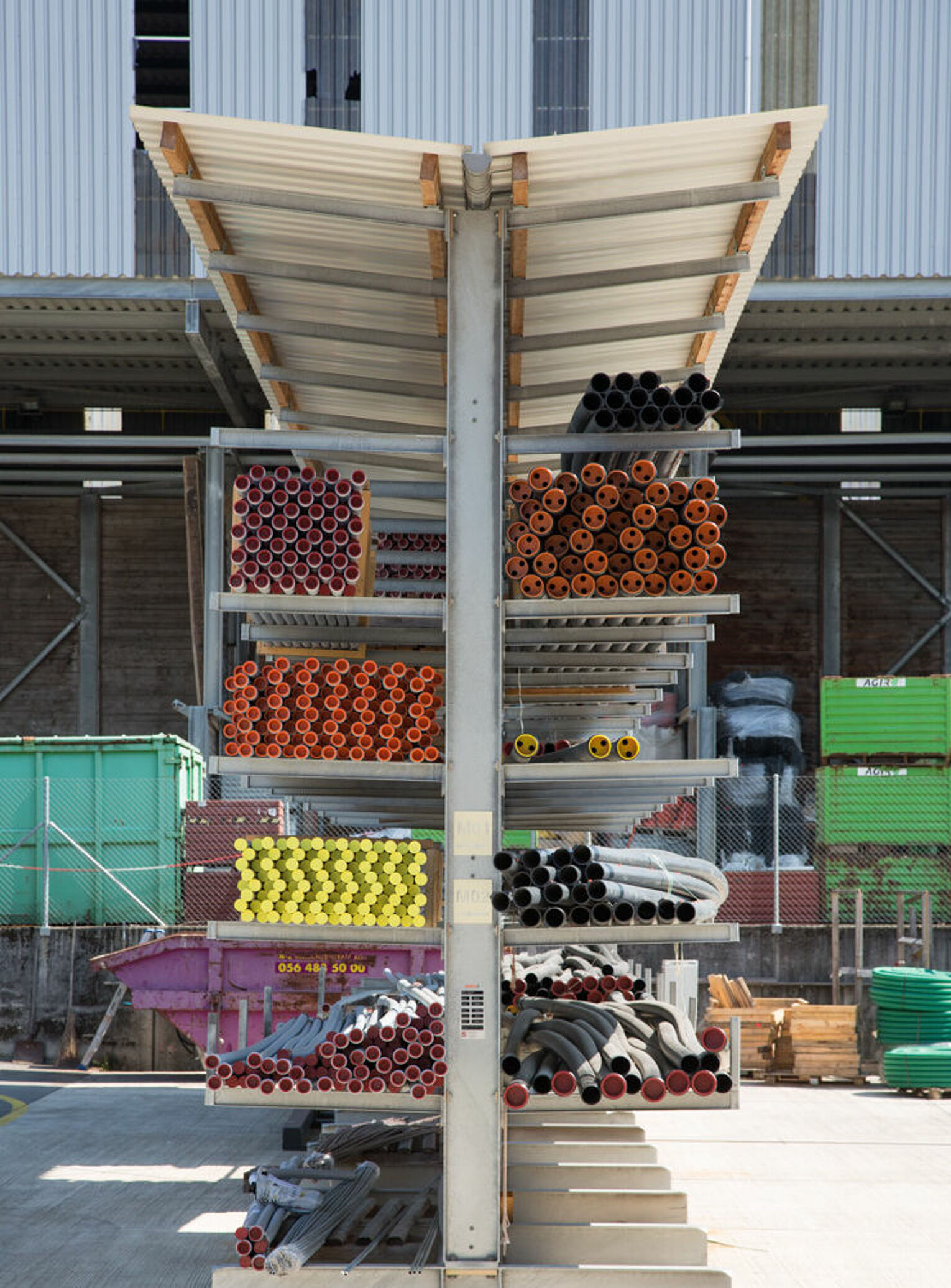 [Translate "Czech Republic"] Cantilever racking building material