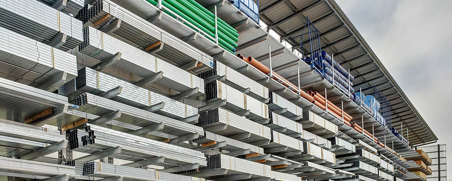 [Translate "Czech Republic"] Cantilever racking building material