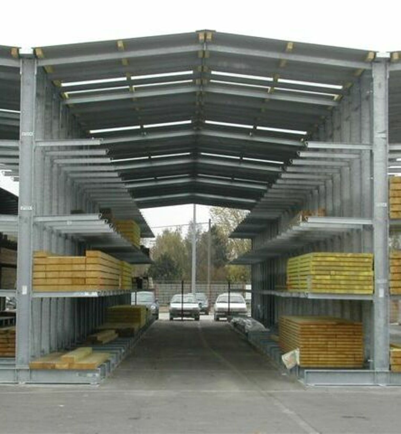 [Translate "Czech Republic"] Rack-clad warehouse Cantilever racking